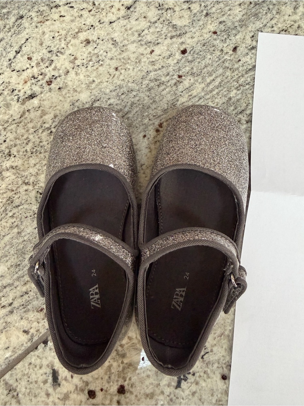 Zara Girls' Glitter Mary Jane Shoes in Silver Gray size 8 EUC